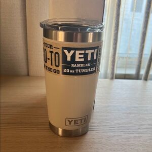 YETI Rambler 20 oz Tumbler Cape Taupe Stainless Steel with MagSlider Lid